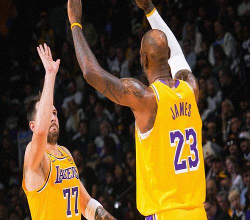 西甲,轮收视风云,皇马巴萨各,世界杯预测,2026世界杯,足球赛事分析,投注策略,比赛结果