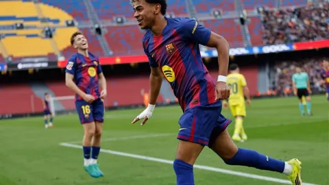 好消息：拜仁队门将乌尔比希脚伤已康复，回归训练行列